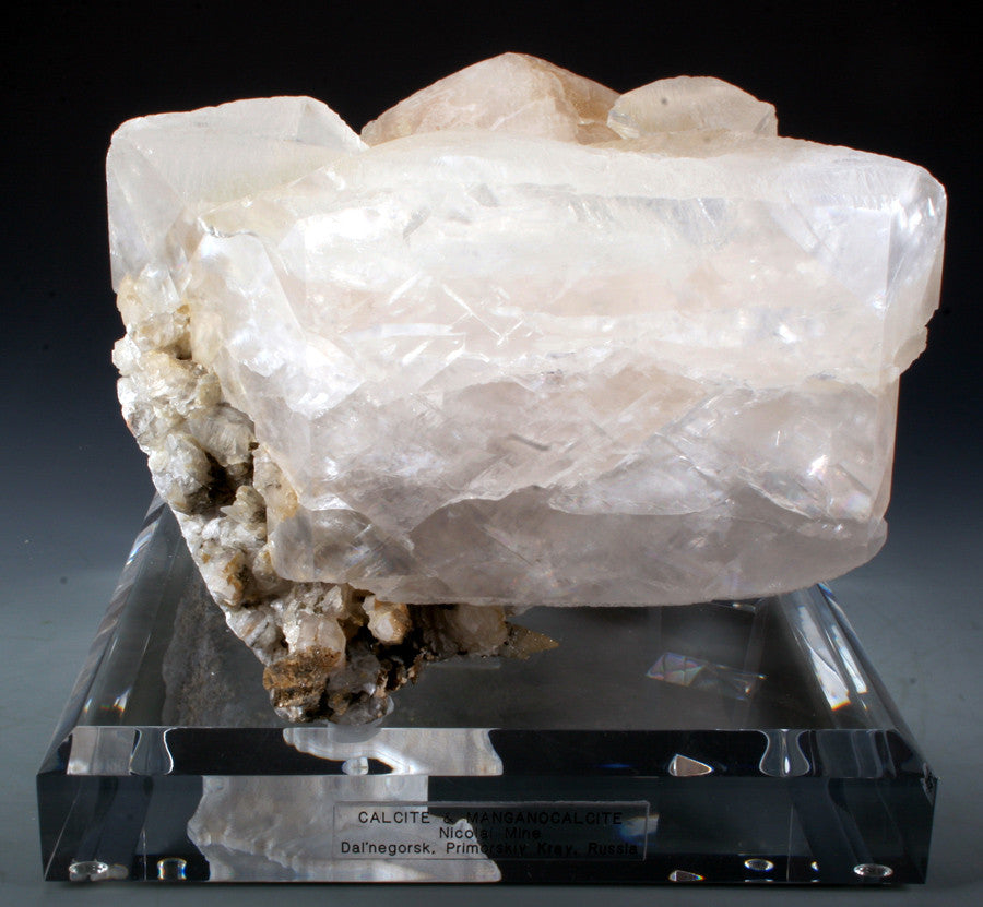 2751 - CALCITE & MANGANOCALCITE