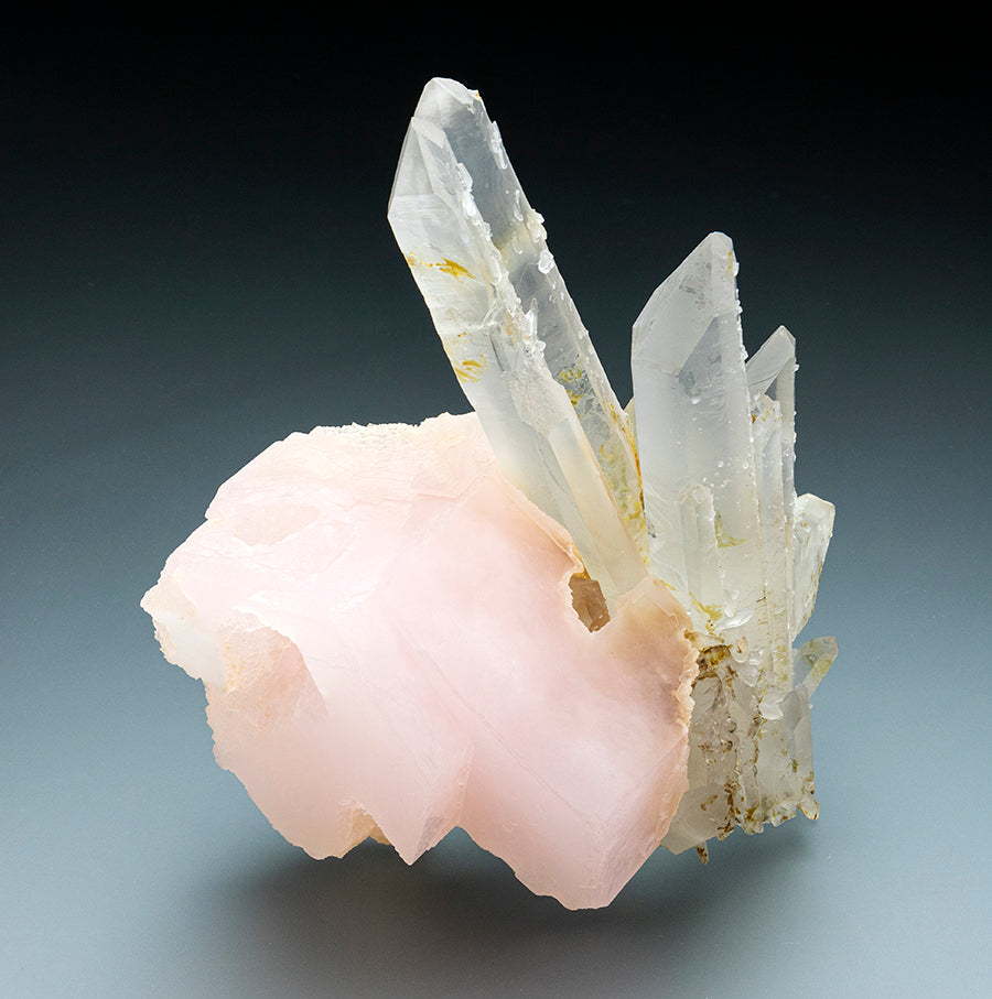 7911 - MANGANOAN CALCITE & QUARTZ